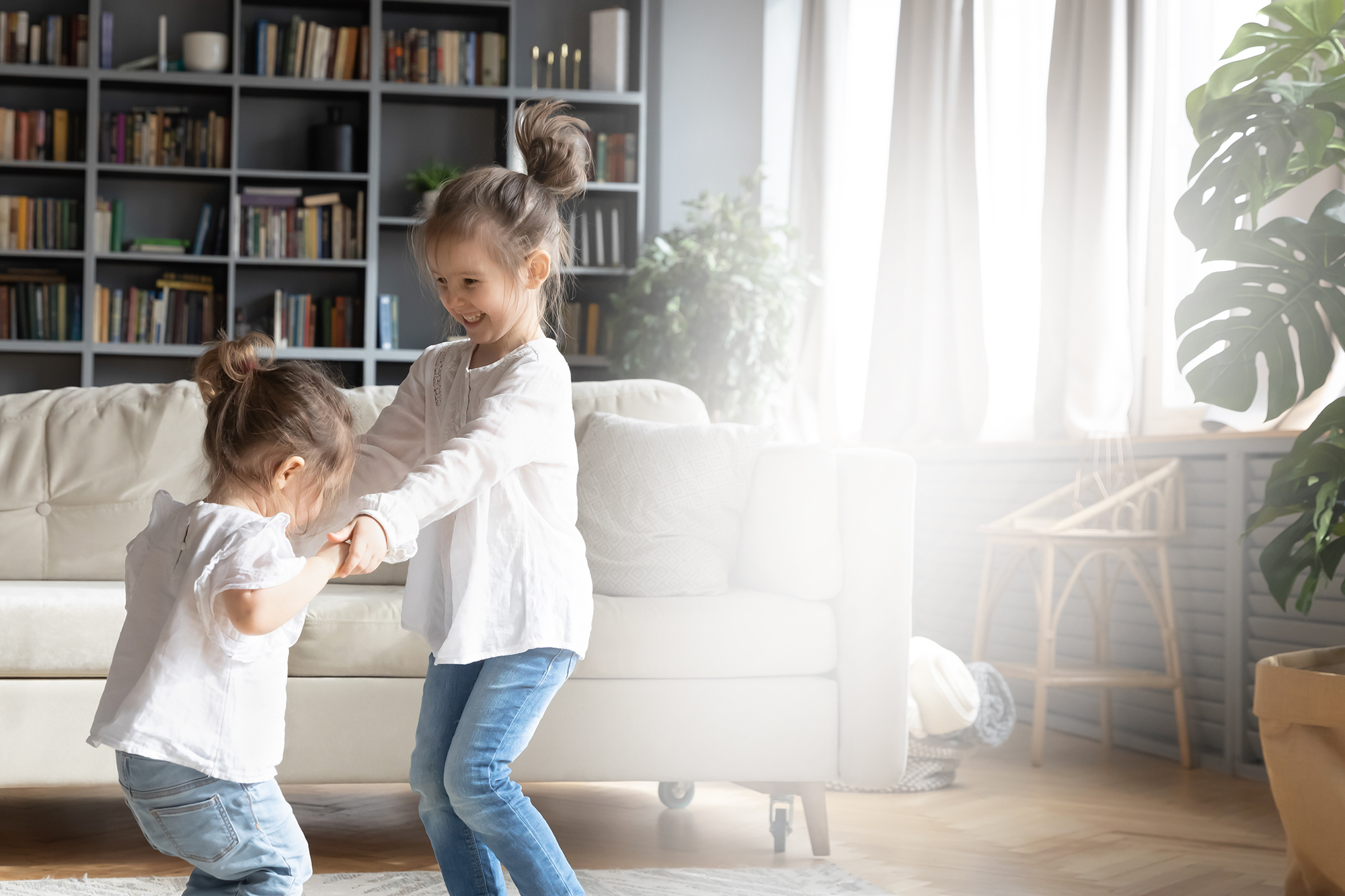 DX-C390 Children Dancing